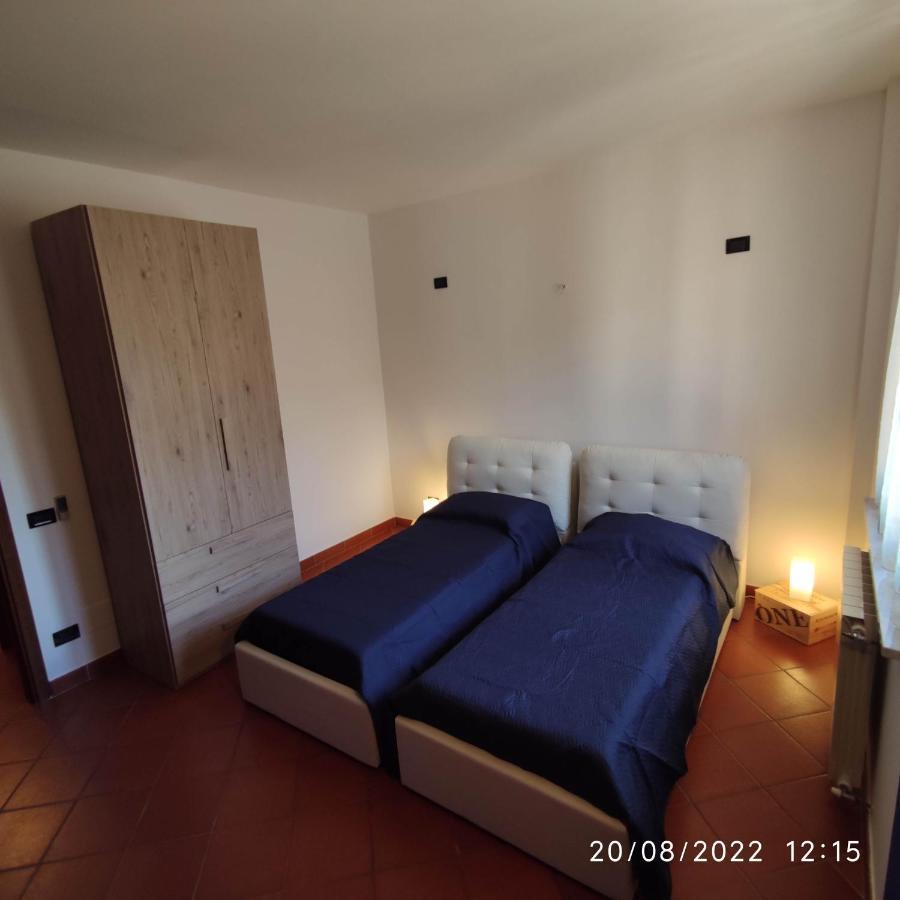 M & M Pinzi Suite Apartment Montepulciano Stazione Exterior foto