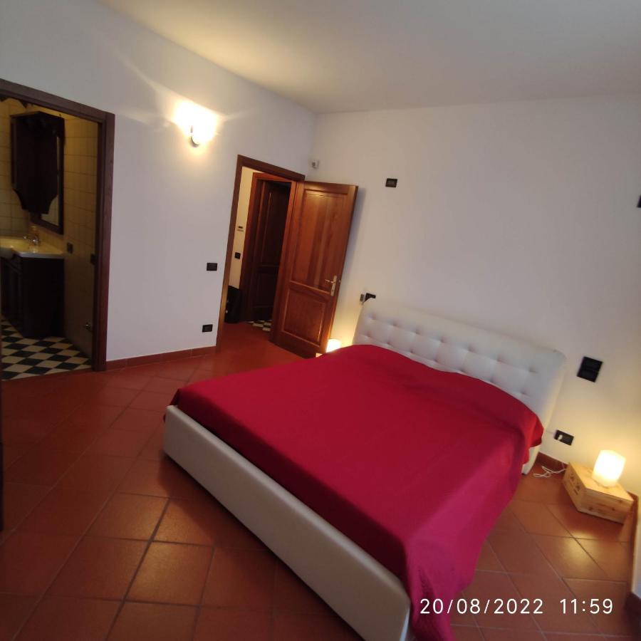 M & M Pinzi Suite Apartment Montepulciano Stazione Exterior foto